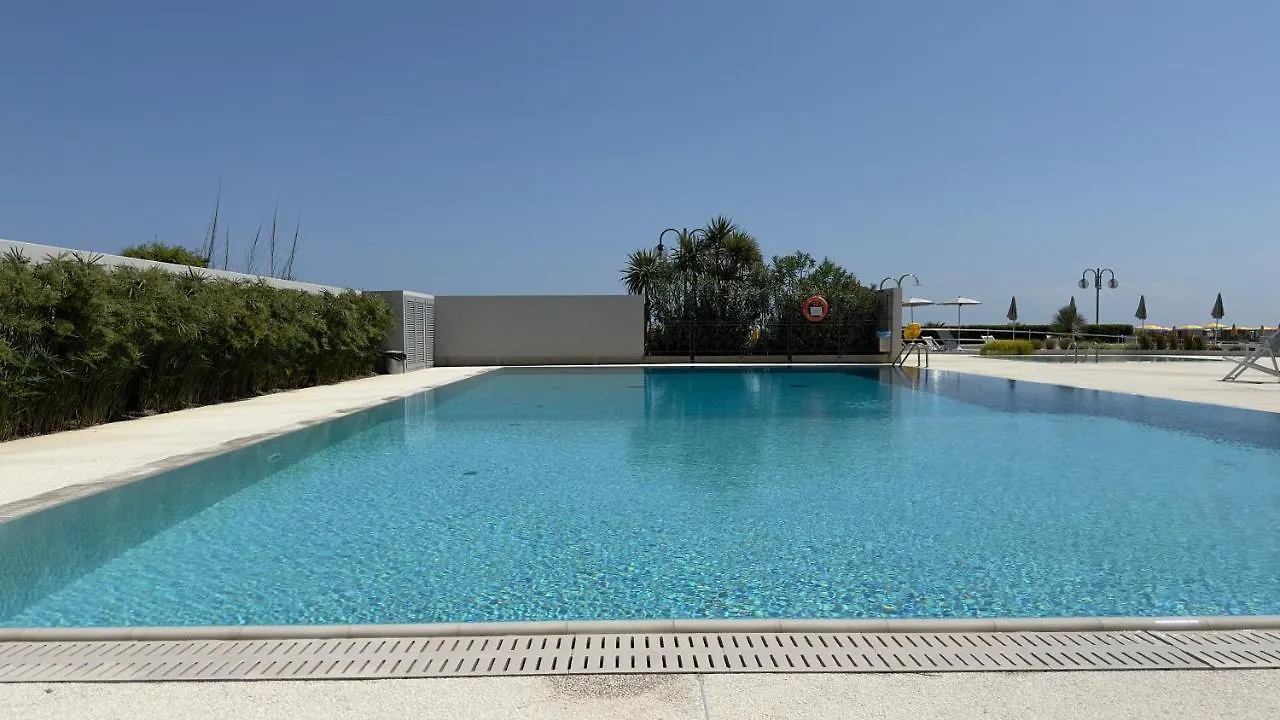 Magica Immobiliare - Bagni Miramare 6 Apartment Lido di Jesolo 0*,  Italy