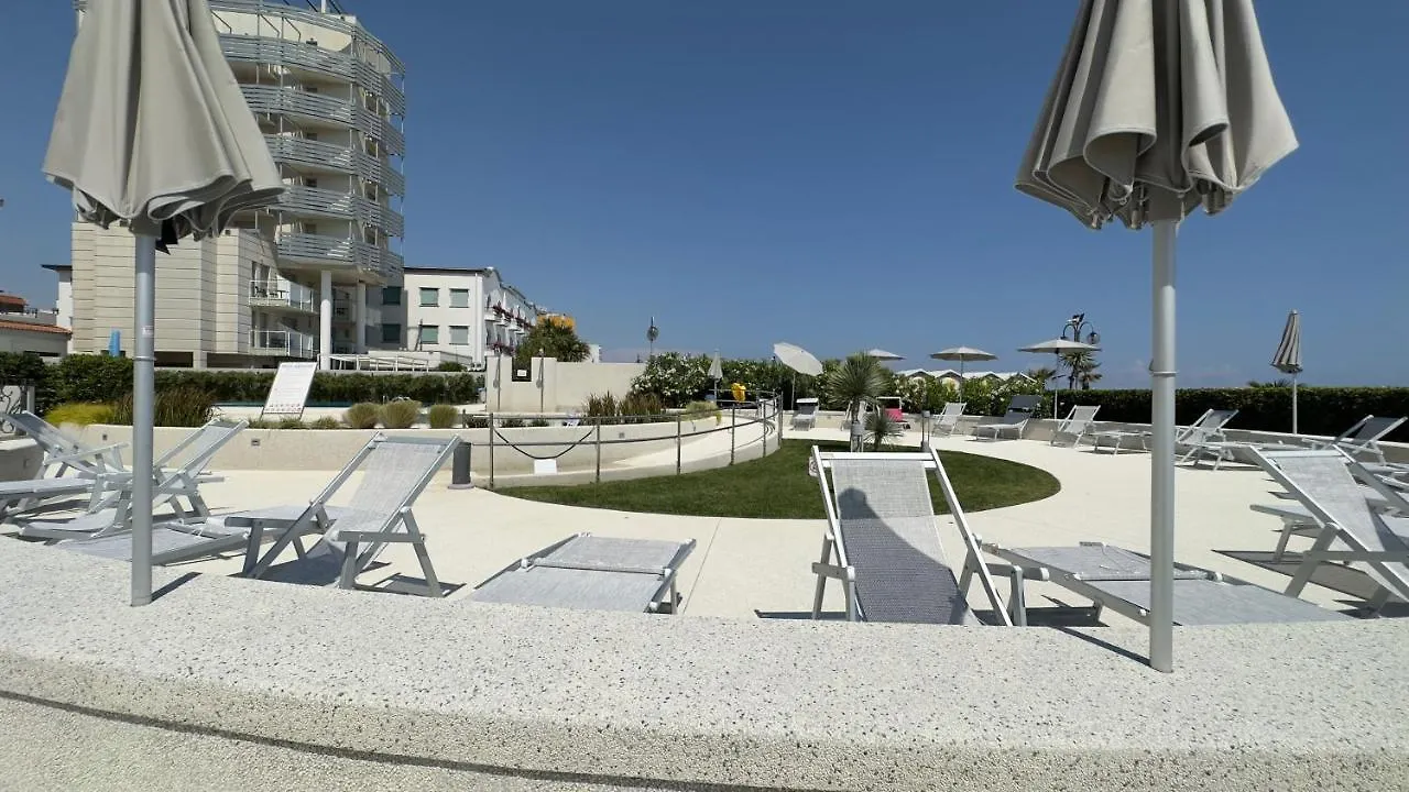 Magica Immobiliare - Bagni Miramare 6 Apartment Lido di Jesolo Italy